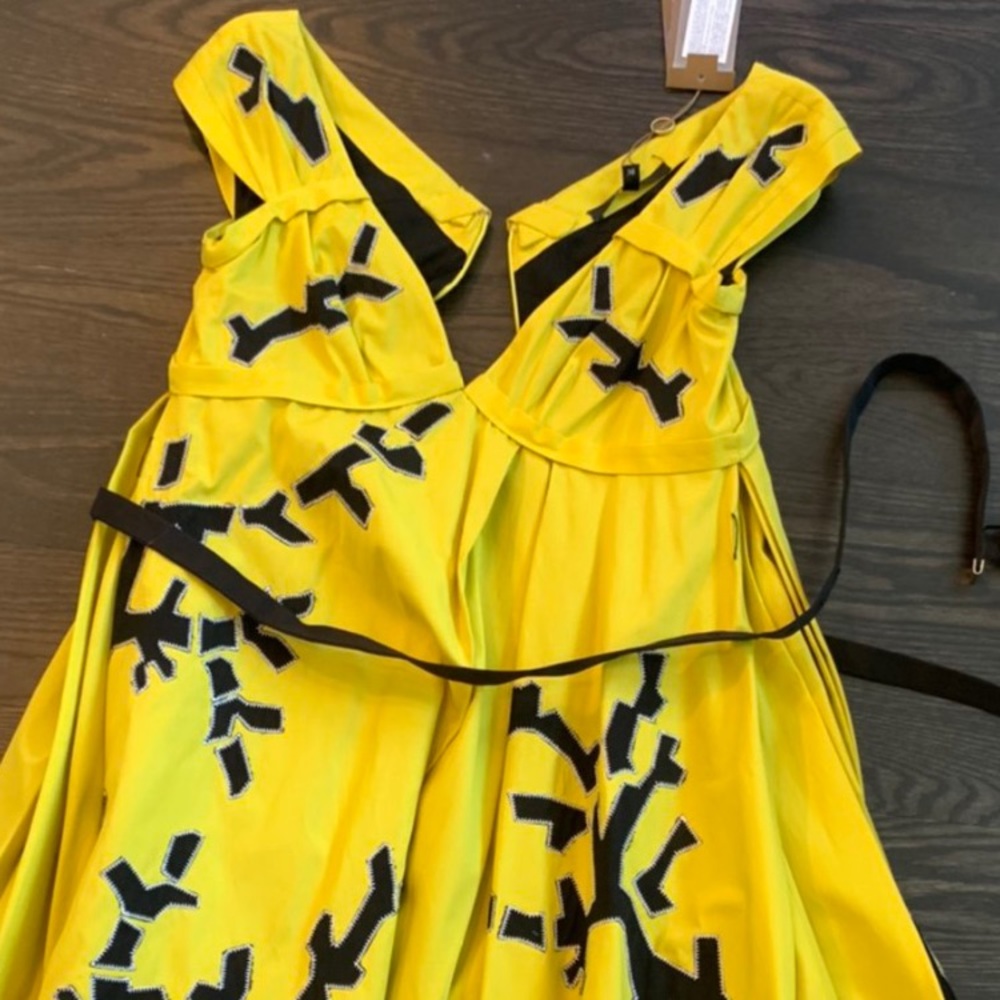Gucci Yellow and Black Midi Dress - Picture 7 of 8